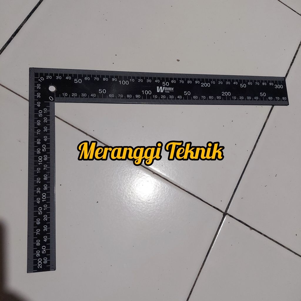 

id4562 Penggaris siku hitam 20x30 cm 200x300 mm serbaguna