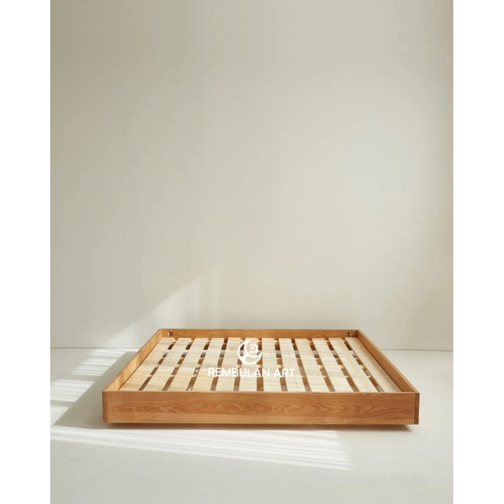 TEMPAT TIDUR JATI TEMPAT TIDUR MINIMALIS MURAH DIPAN LESEHAN