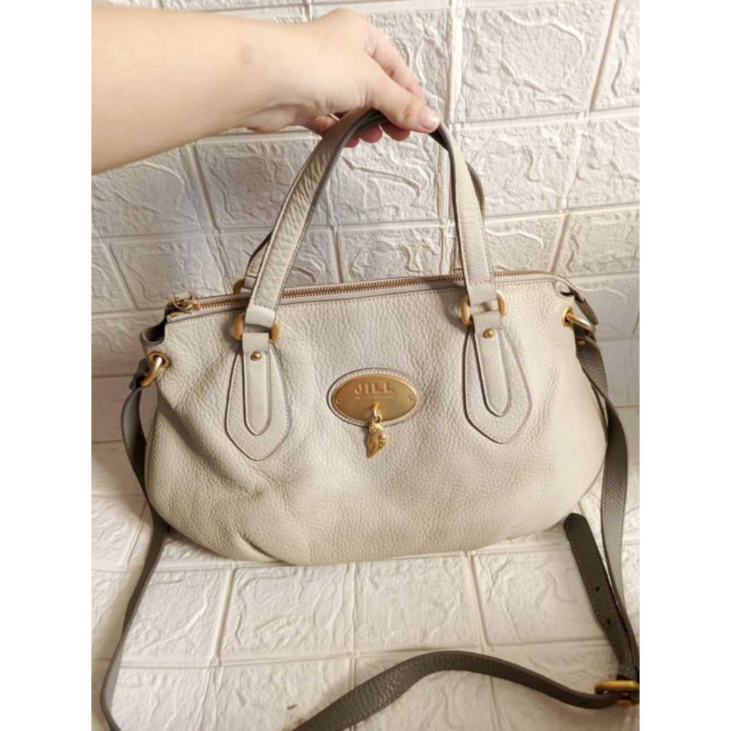 JILL by JLL STUART slingbag /handbag