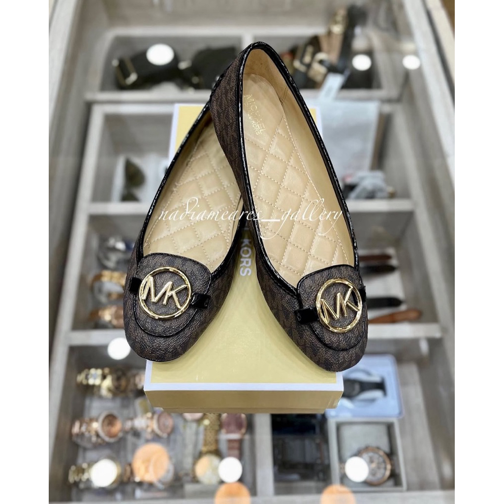 (Nadia Meares Gallery) Lillie Moc