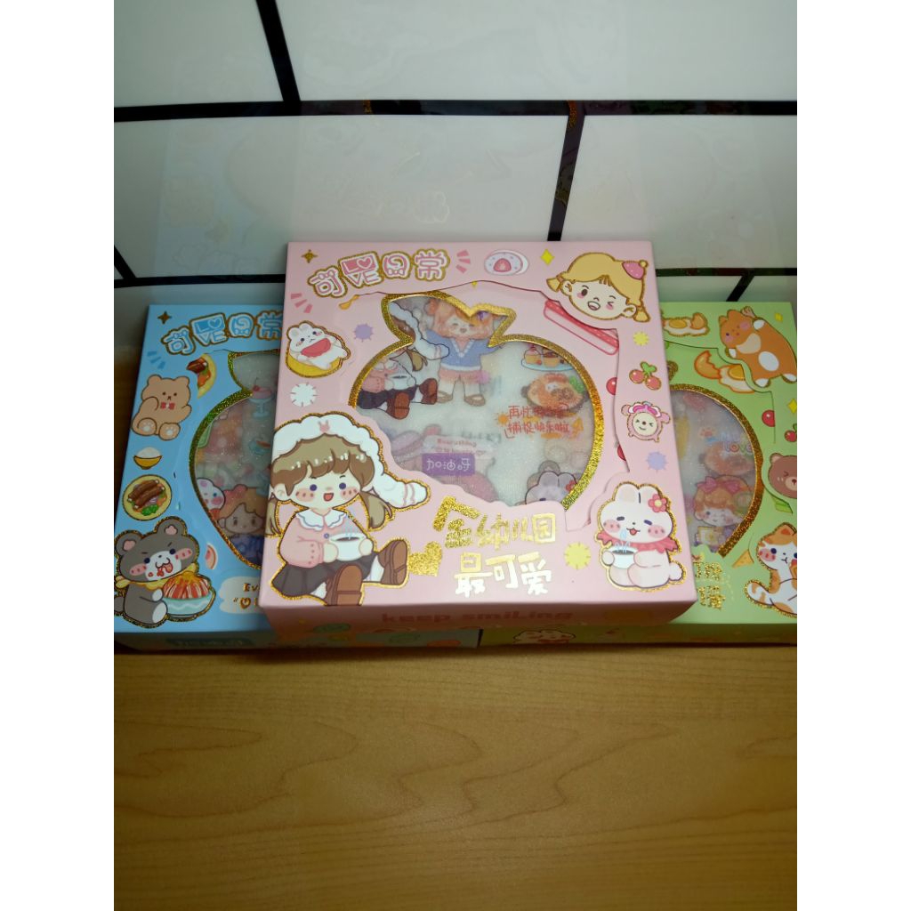 

Stiker Karakter lucu
