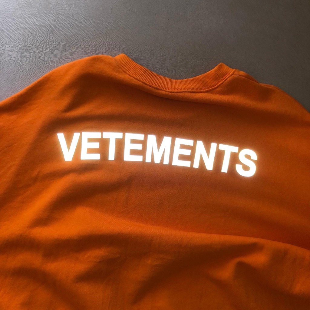 Crewneck VETEMENTS by Demna Gvasalia Reflective Logo