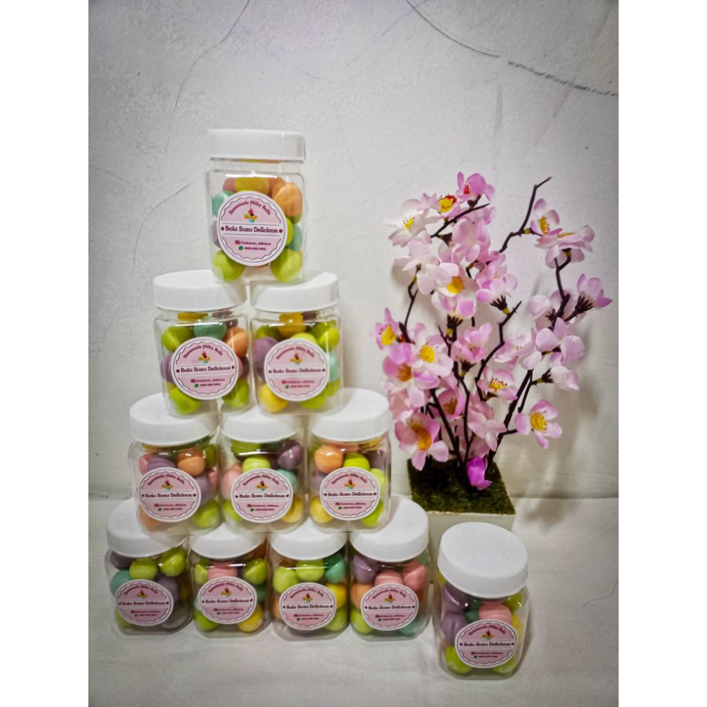 

Bola-Bola Susu Delicious Premium Homemade ( 120 gram )