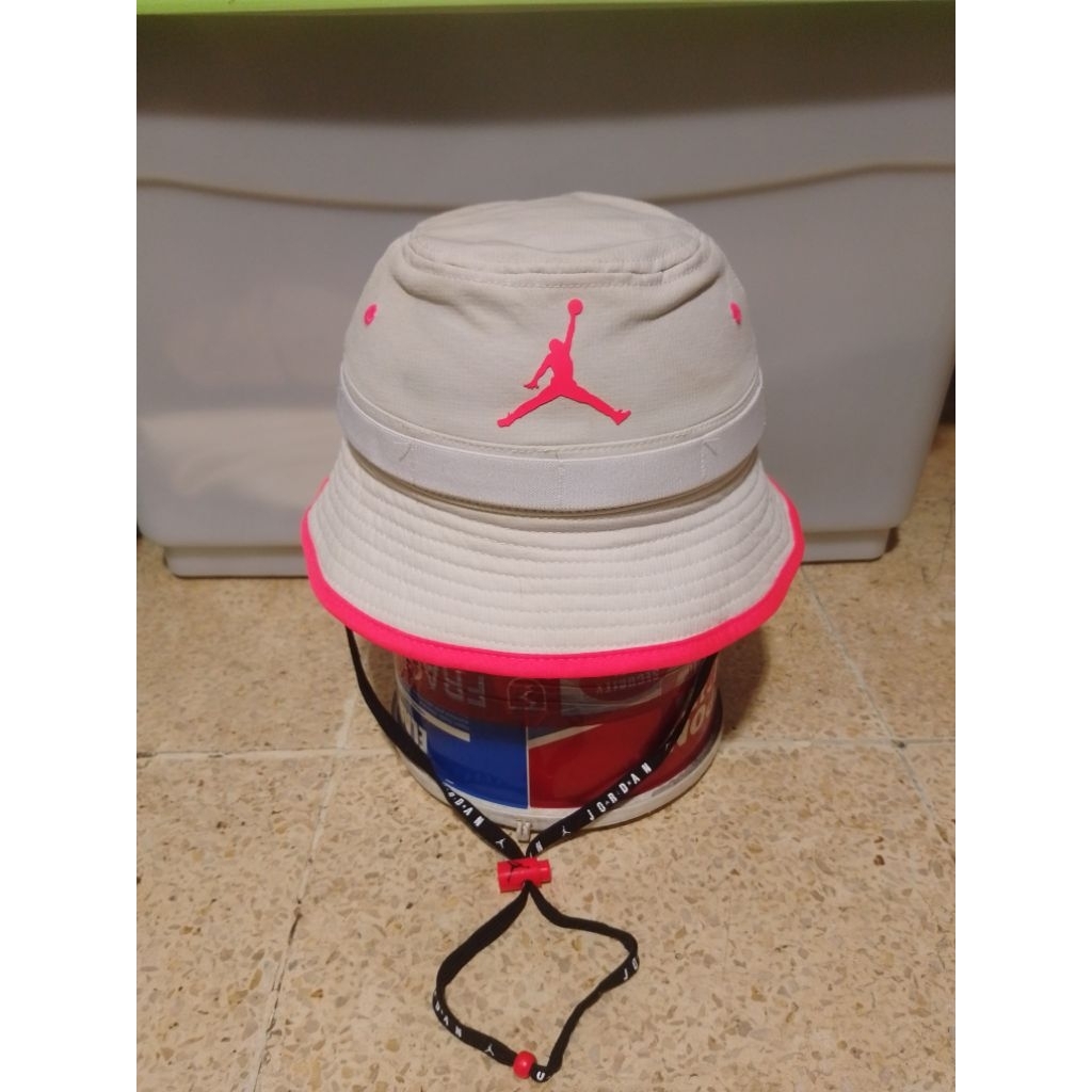 Topi bucket Jordan original second bekas