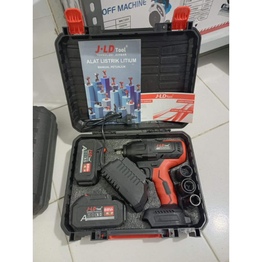 IMPACT JLD JUMBO TORSI 650N.M 2 BATERAI