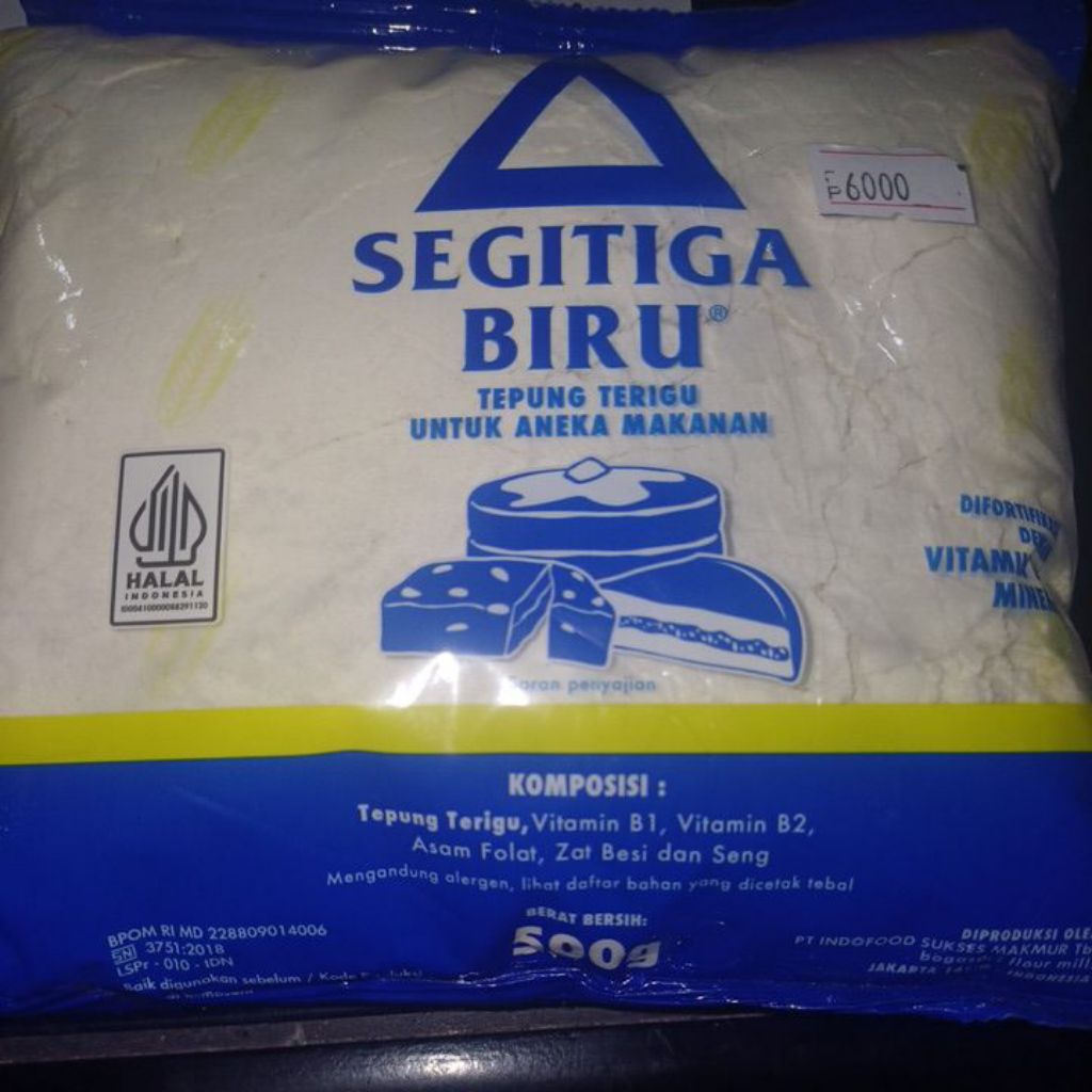 

Segitiga biru tepung terigu
