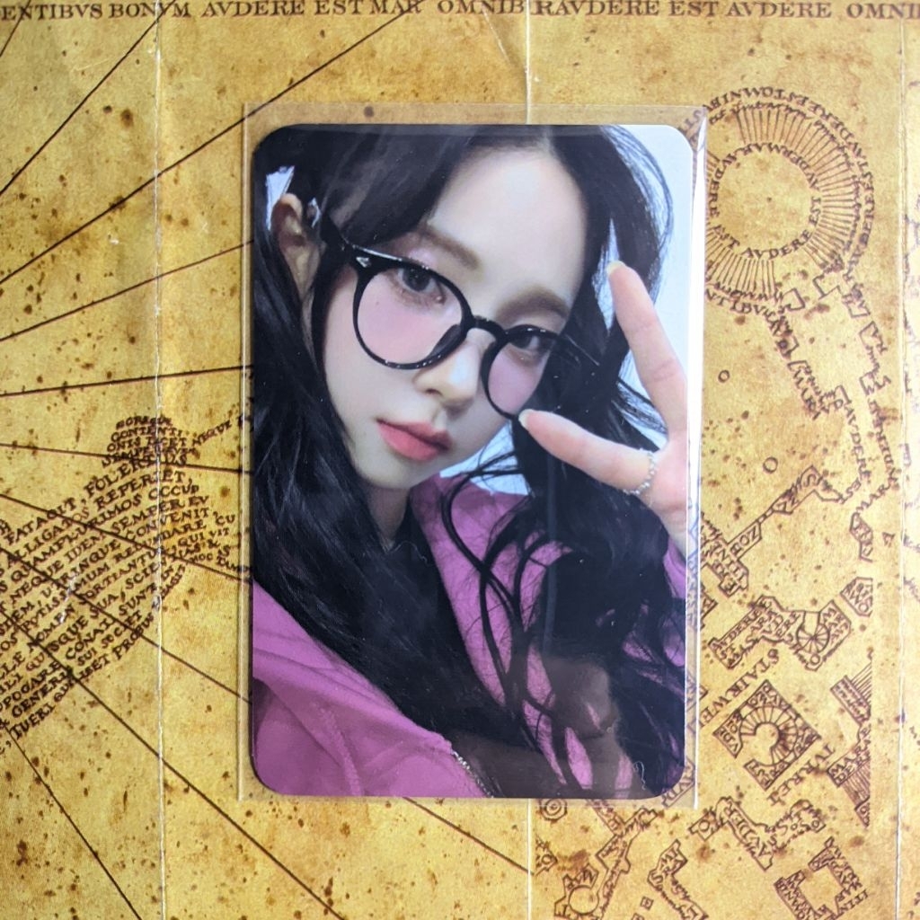 (BOOKED) Photocard pc aespa Karina MD hoodie synk