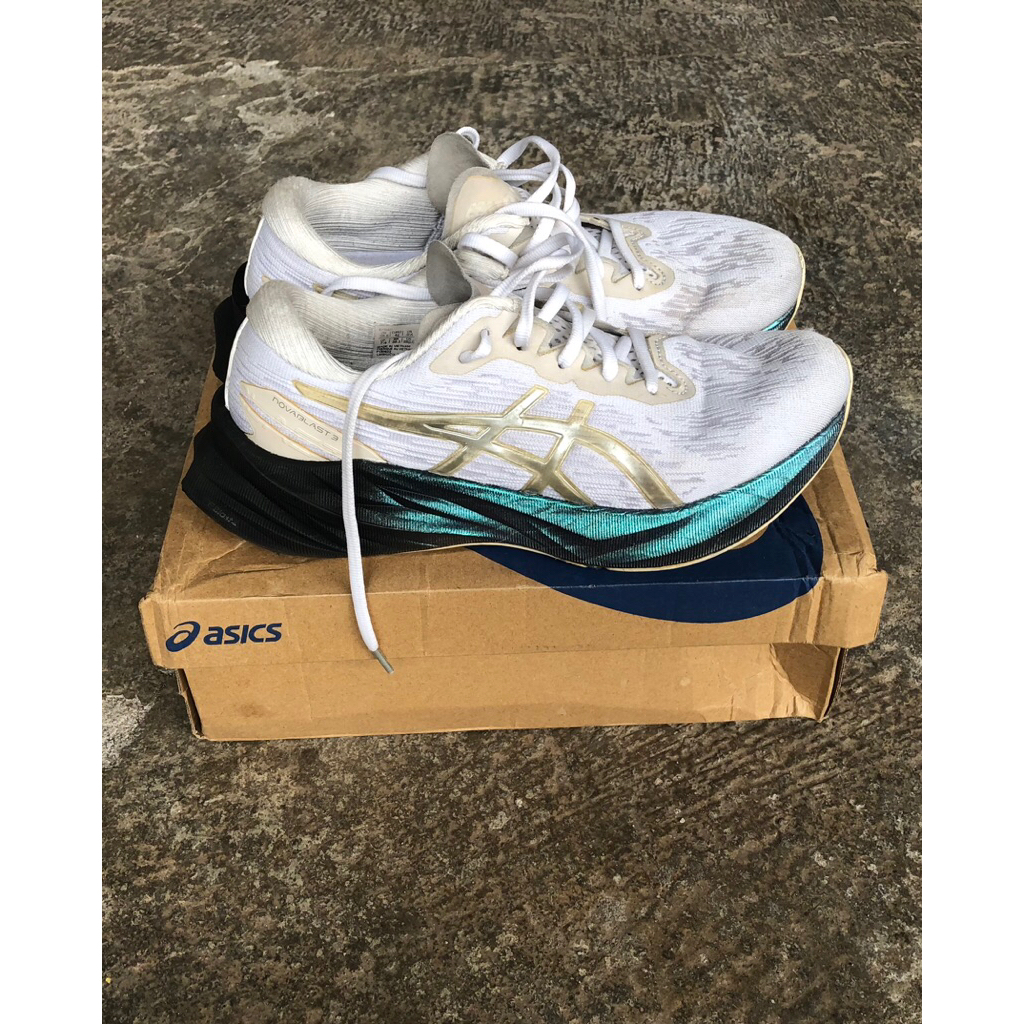 Asics Novablast 3 Platinum Original
