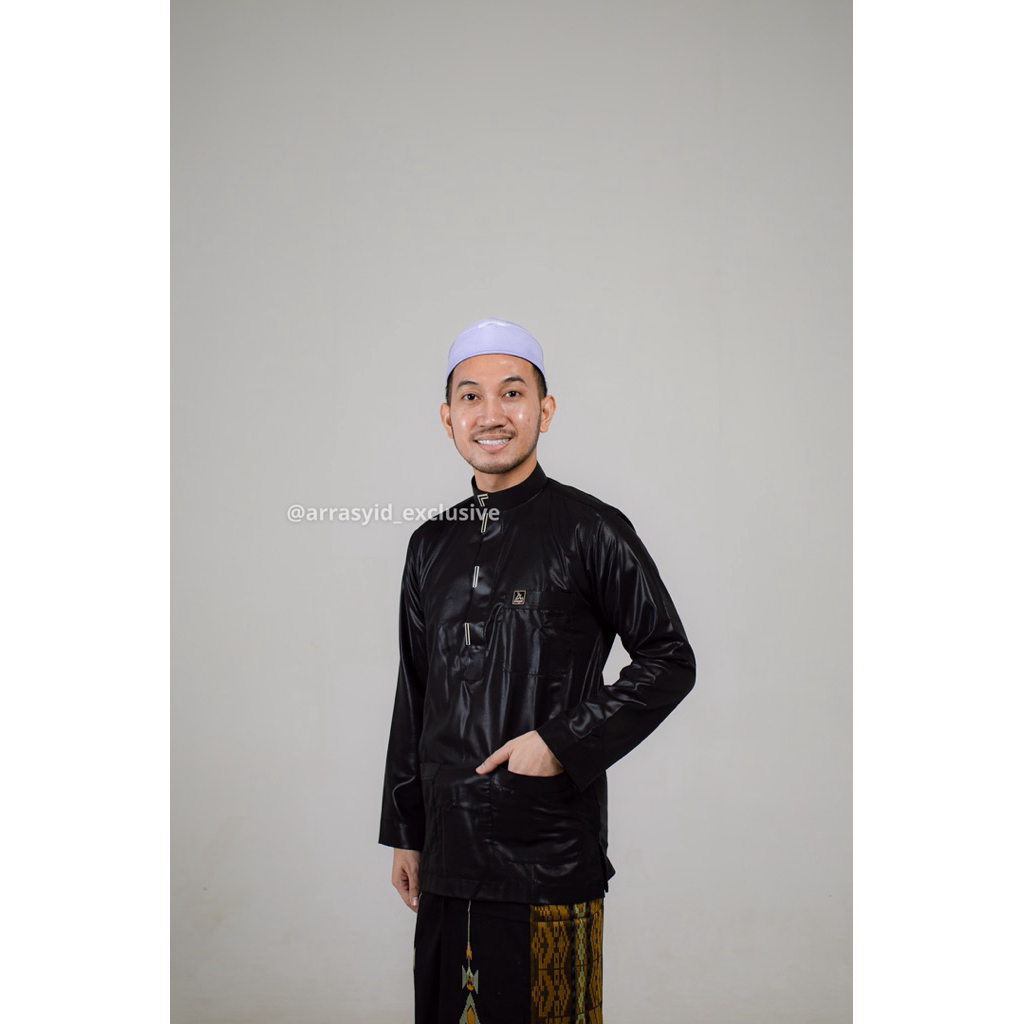 Koko kancing variasi panjang hitam  Ar Rasyid Exclusive