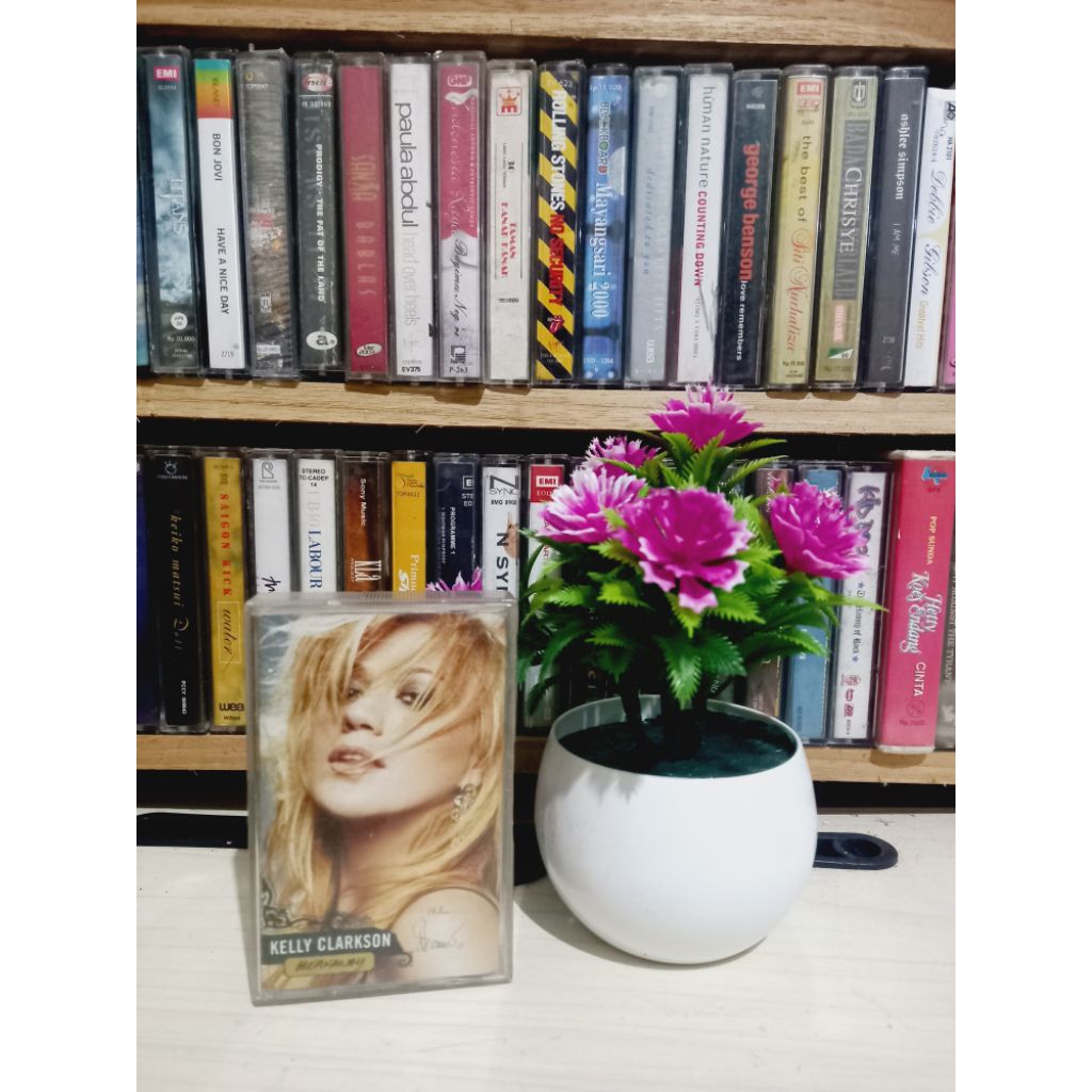 KASET KELLY CLARKSON