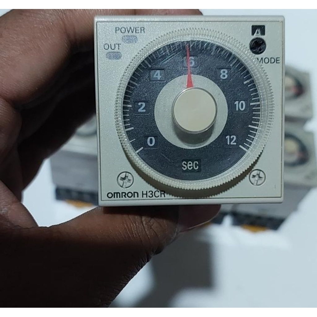 Timer omron H3CR A8 220V Ori