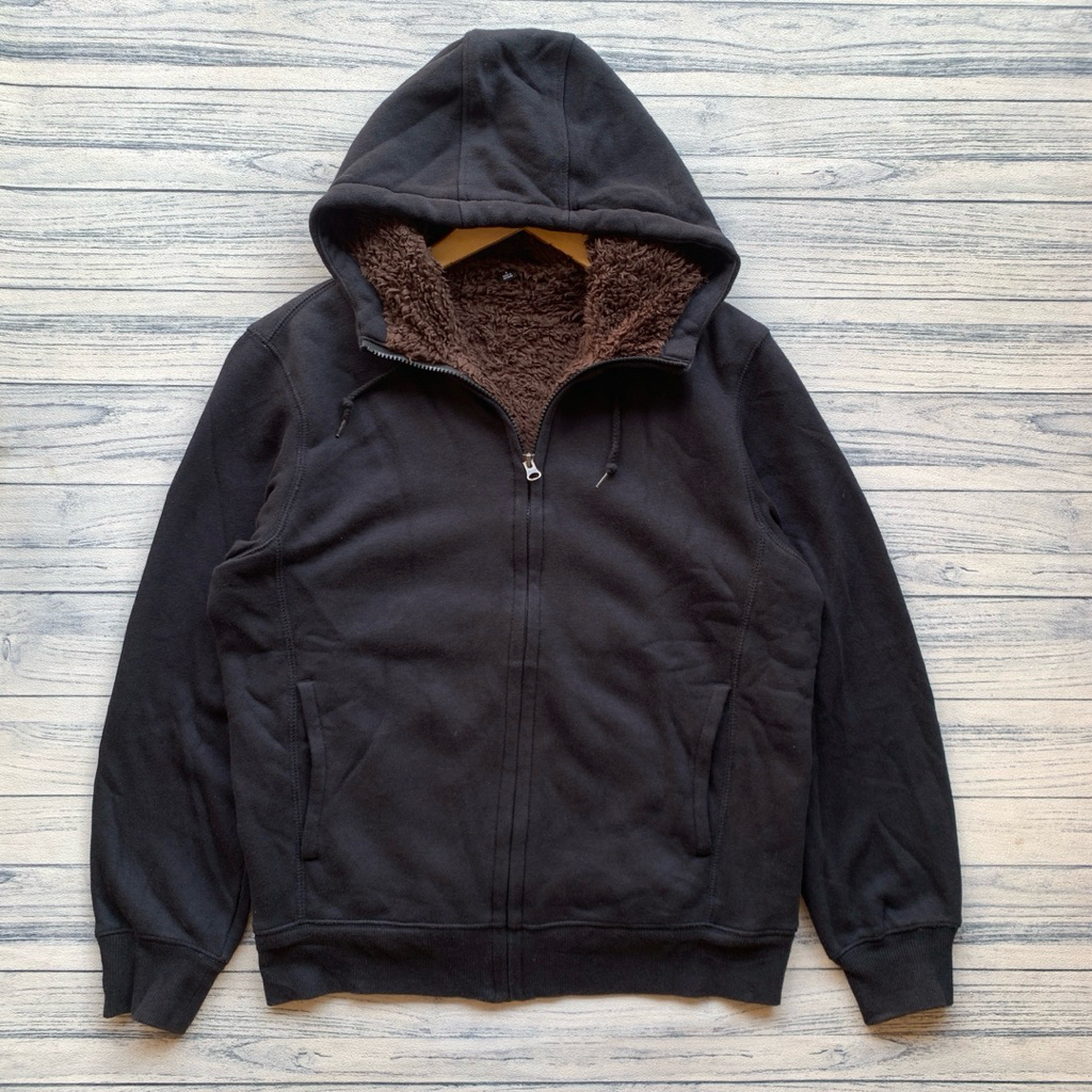 zip hoodie uniqlo sherpa hitam