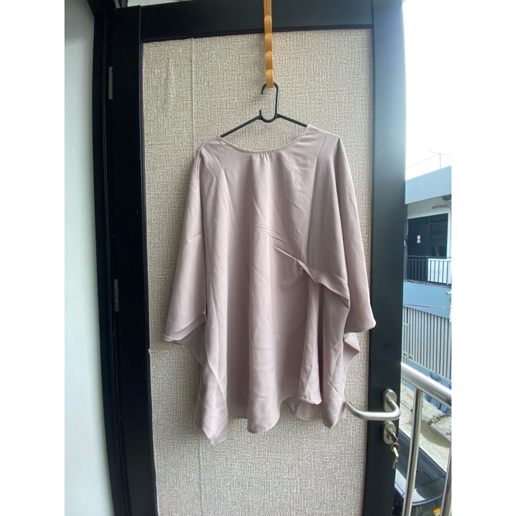 Preloves Atasan Mocca dan Rok Lilit Batik