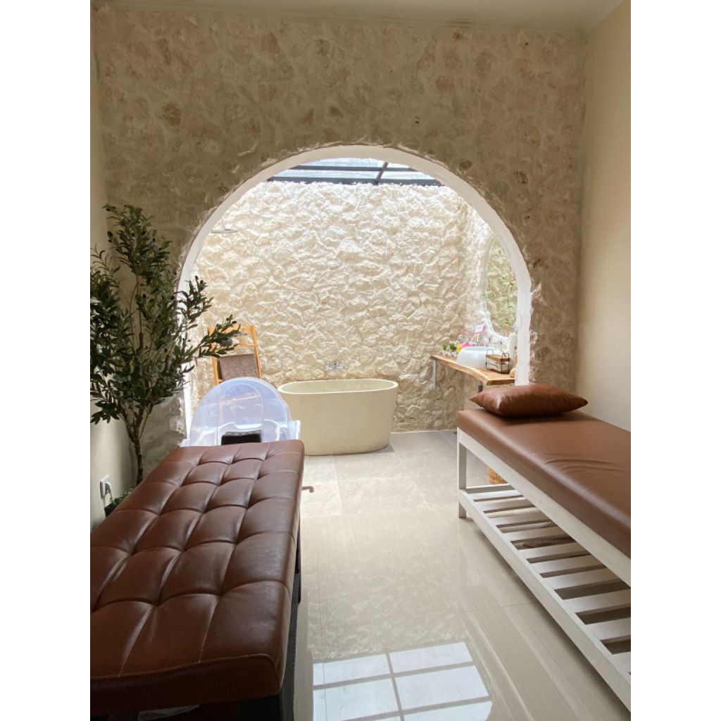 Tempat hygge head spa dan tempat tidur massage body