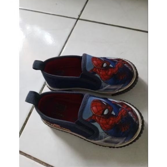 Sepatu Bata Marvel Spiderman Preloved