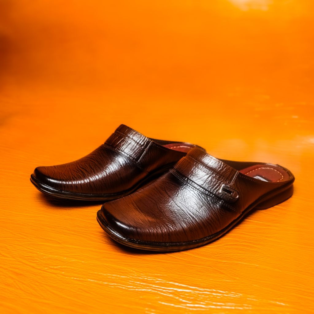 sepatu sandal slop kulit sapi asli . sandal bustong pria. original premium