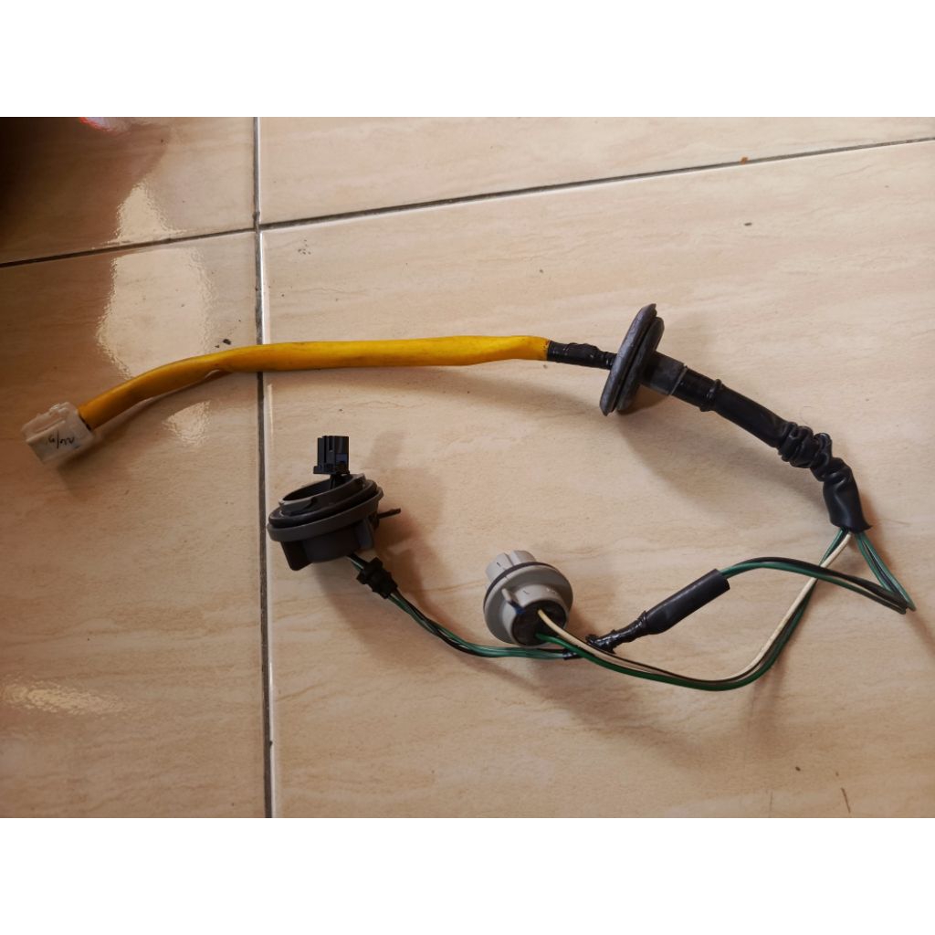 Kabel-Cable-Cabel Soket-Socket Lampu Stoplamp-Lampu Stop Belakang Yaris New 2018 Original