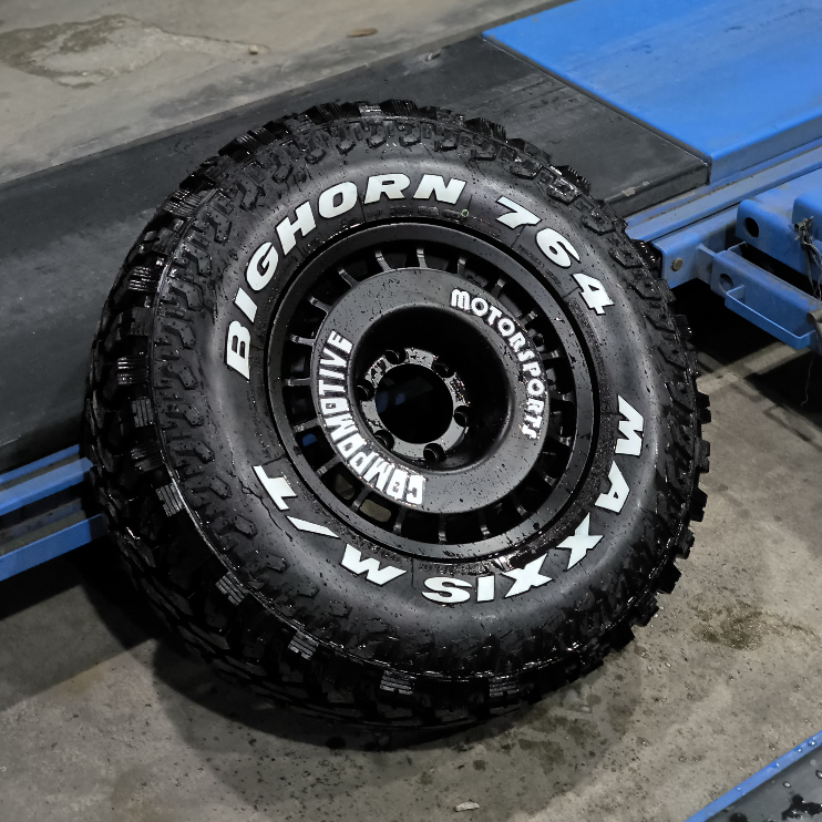 PAKET VELG BAN COMPOMOTIVE R16 / PAJERO FORTUNER HILUX STRADA TRITON 6X139 R16 / PROJECTWHEEL