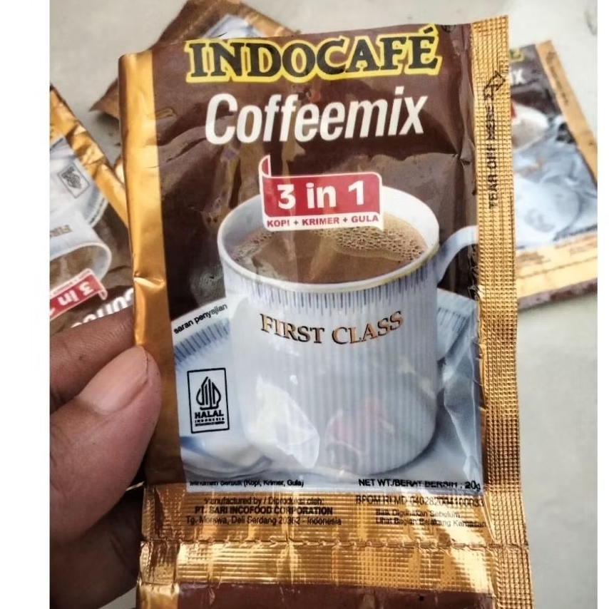 

Bungkus kopi bekas Indocafe Coffe mix