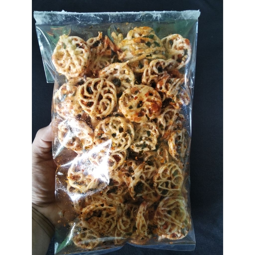 

Seblak kerupuk pedo/seblak krupuk mamang rafael pedas daun jeruk