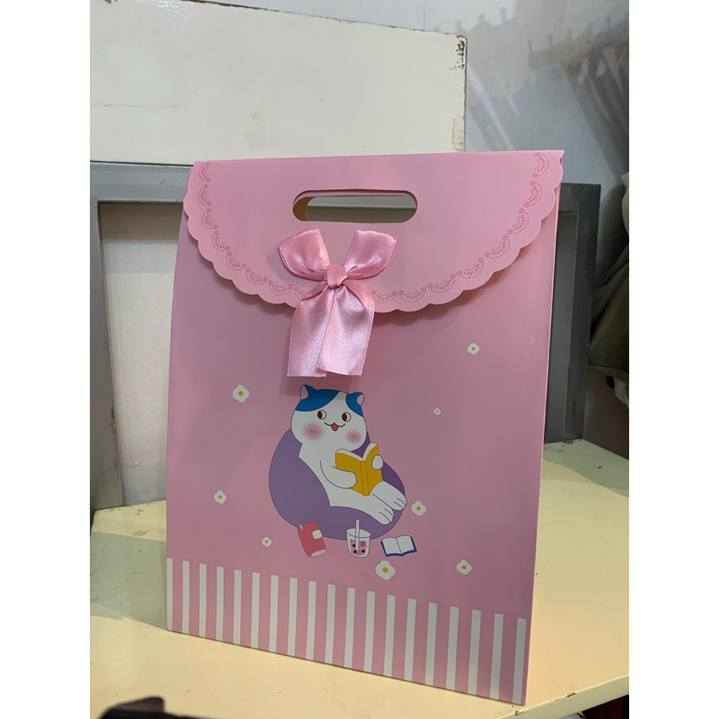 

PAPER BAG GLOSSY PREMIUM 32x24x10.5