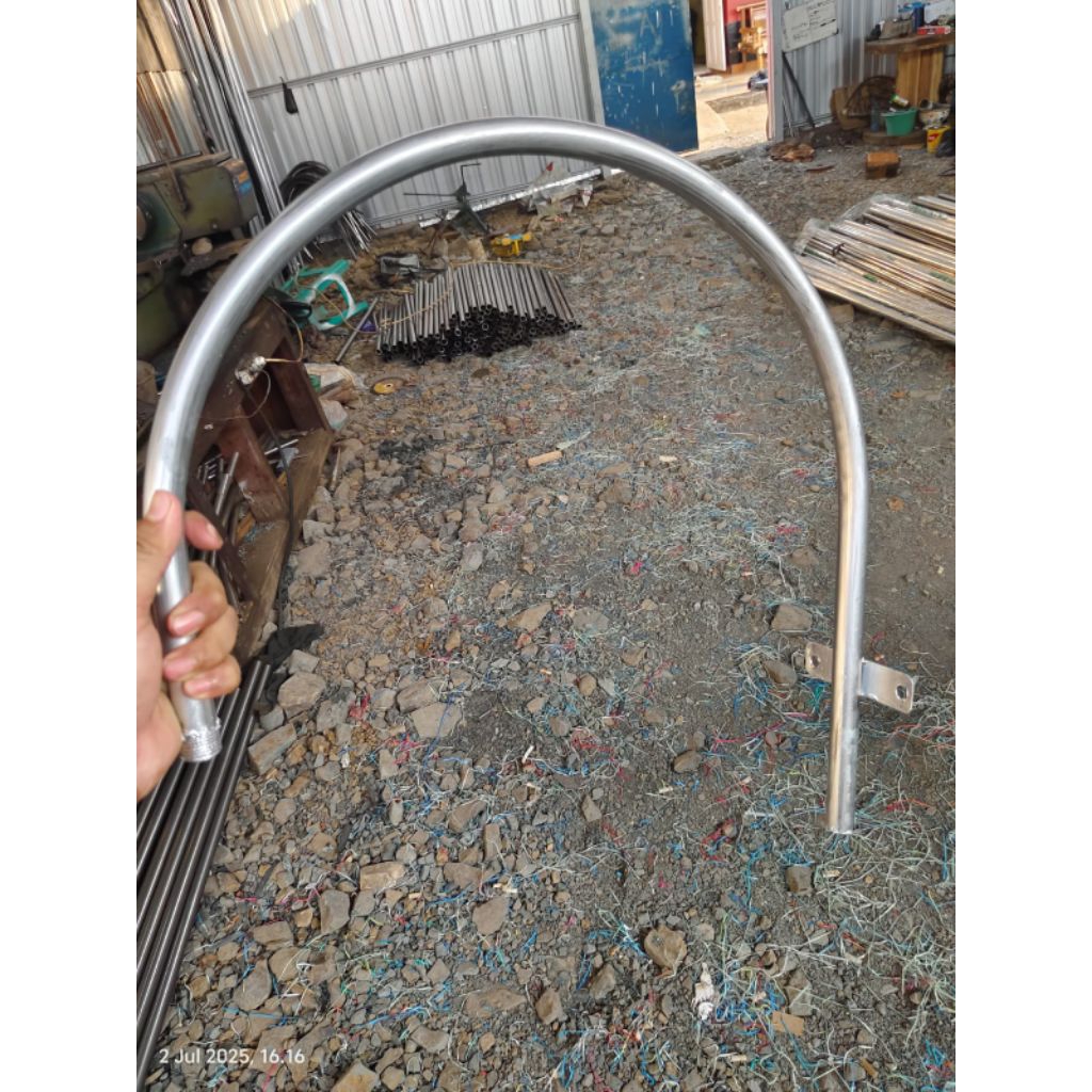 Tiang lampu minimalis/ Tiang lampu briket(Tempel) dinding