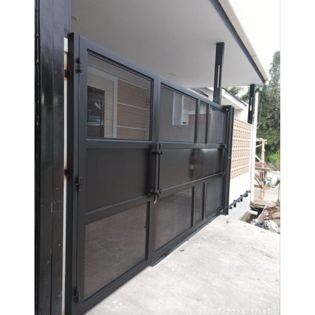 pagar besi plat temporated/plat bolong/pagar besi minimalis modern