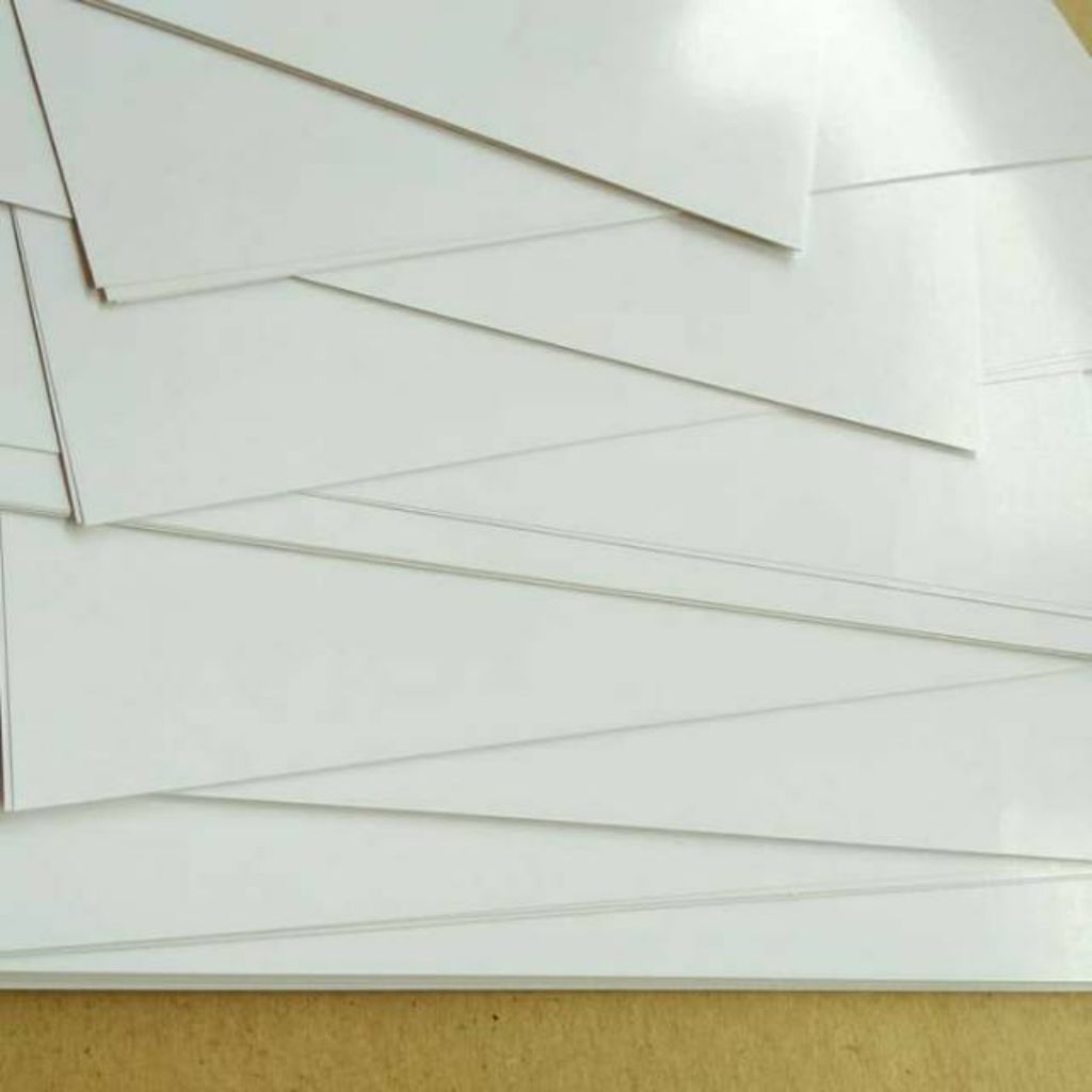 

BTL Kertas Art Karton 260 Gsm