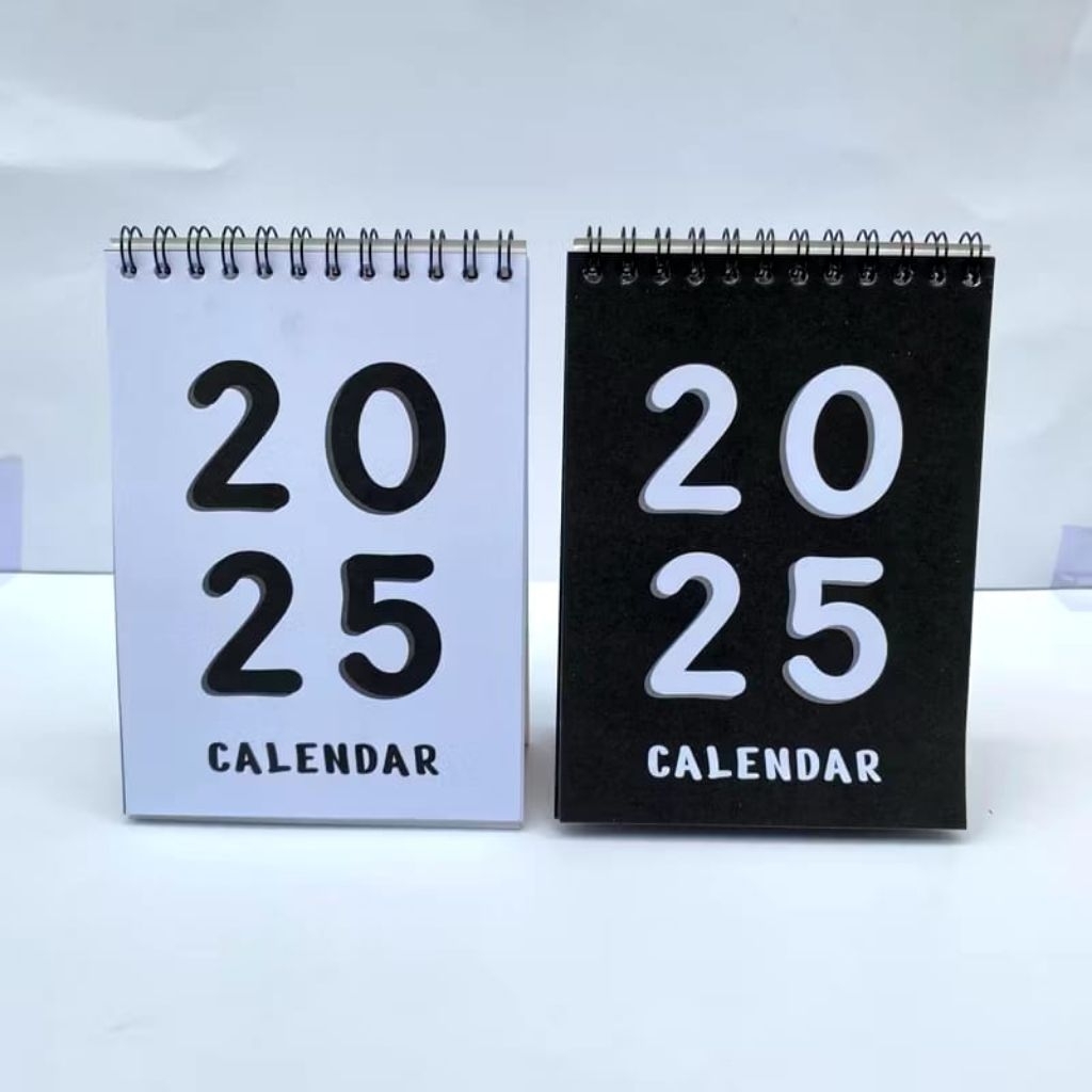 

KALENDER MEJA 2025/KALENDER MEJA AESTHETIC/KALENDER MEJA UKURAN A6 2025/ KALENDER A6 KALENDER MEJA UKURAN