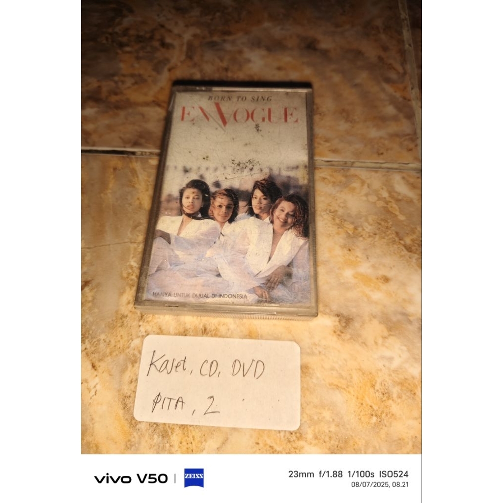 Kaset Pita - En Vogue born to sing