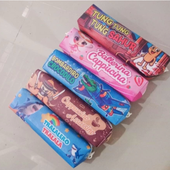 

FAMILY TOYS - tempat pensil lontong / kotak pensil / tepak lontong / tempat pensil anomali brain root tung tung sahur ballerina capuccino bombardino crocodilo capuccino asssino chimpagini bananini bombini gusini