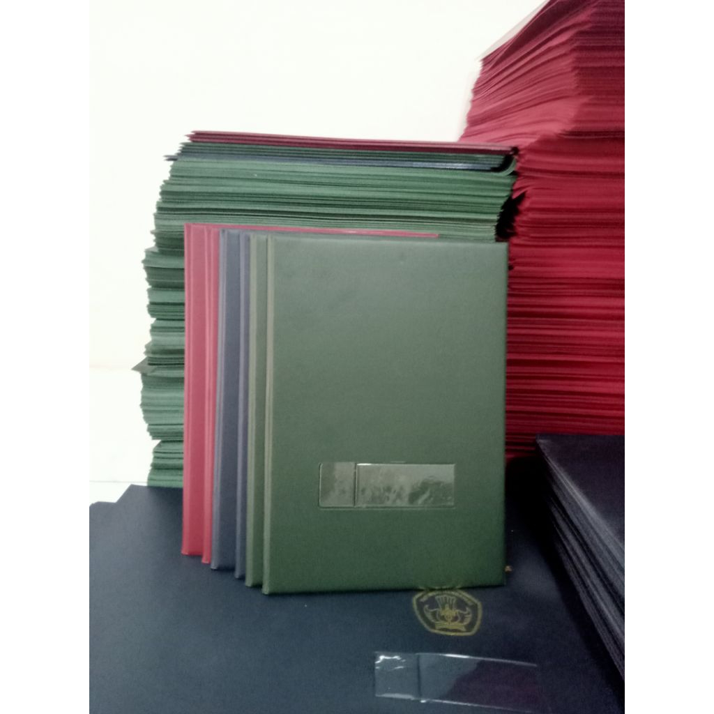 

Sampul Polos || Map Polos, Isi 8 Lembar (Hijau Tua)