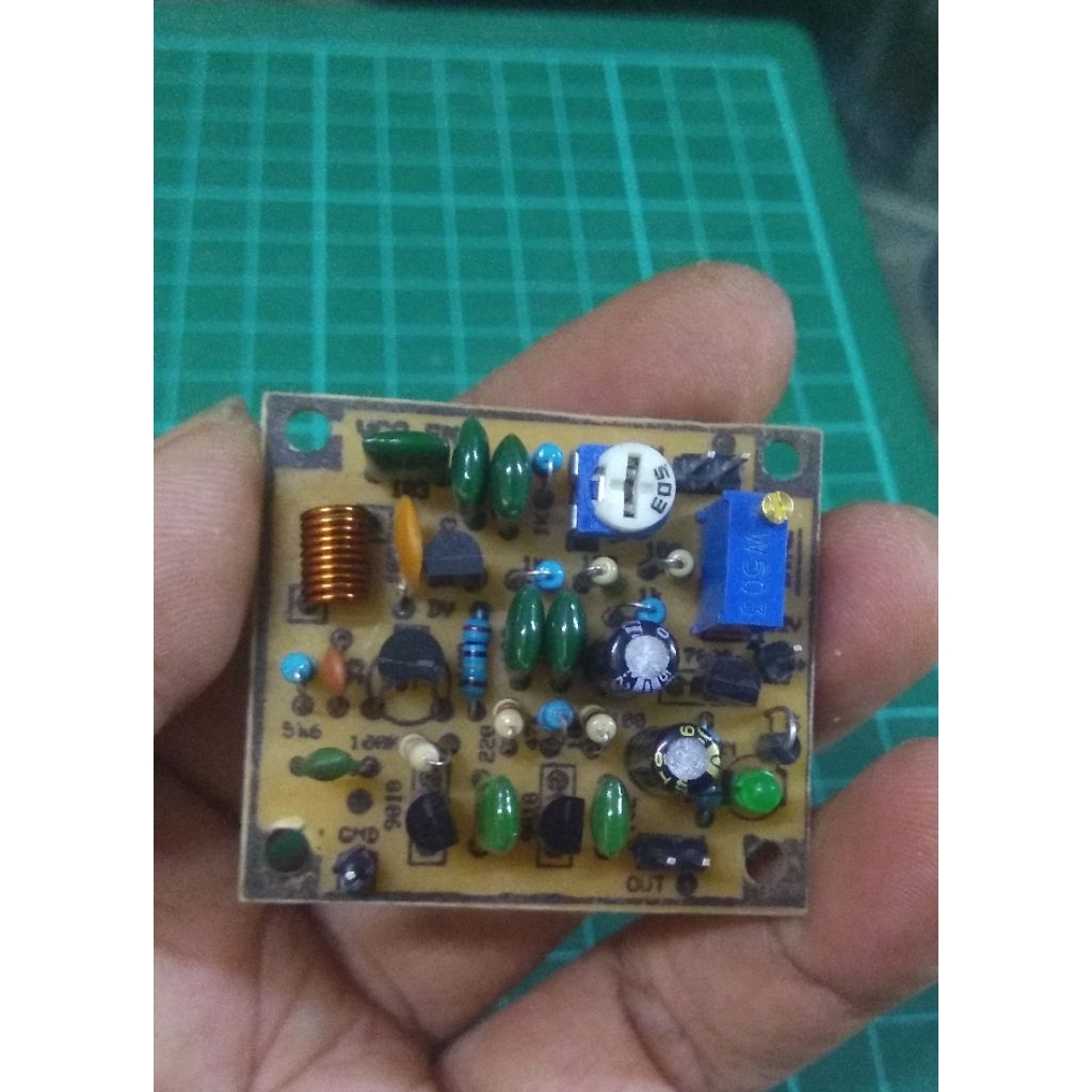 KIT OSILATOR FM VCO FM FREKUENSI 64 - 108 MHZ / Pemancar FM Mini