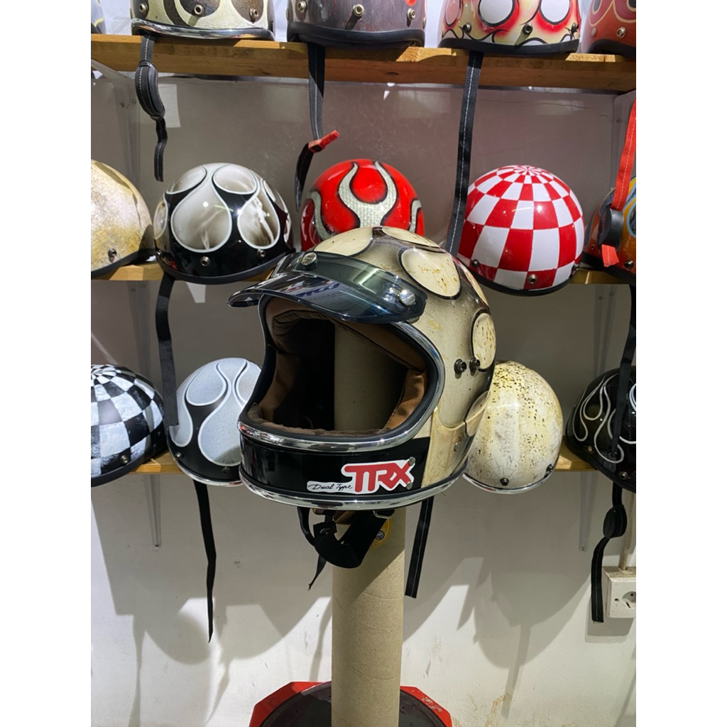 Helm Honda TRX Hitam Custom