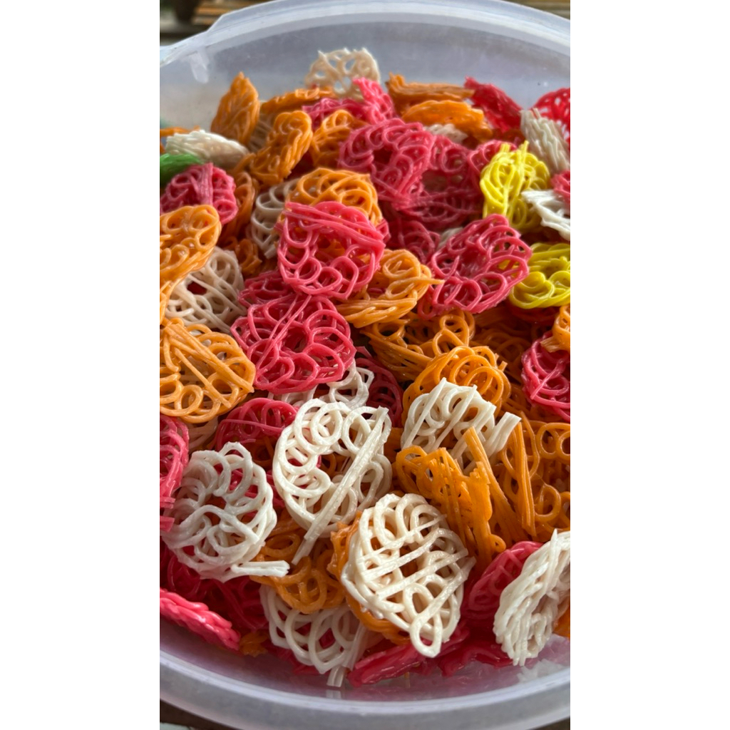 

Kerupuk Mawar Warna Warni Kerupuk Seblak Kerupuk mentah 200gram