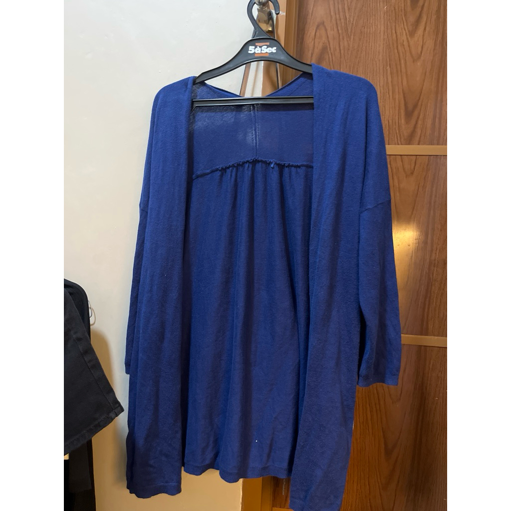 Baju outer biru elektrik wanita