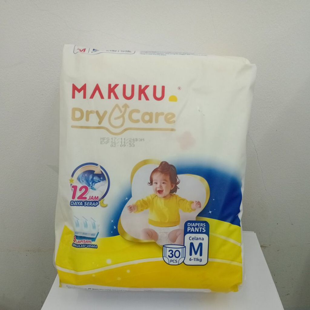 PEMPERS MAKUKU DRY CARE PANTS M 30S