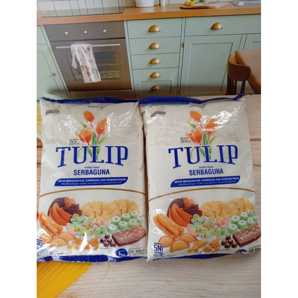 

TULIP Tepung terigu Serbaguna 1Kg