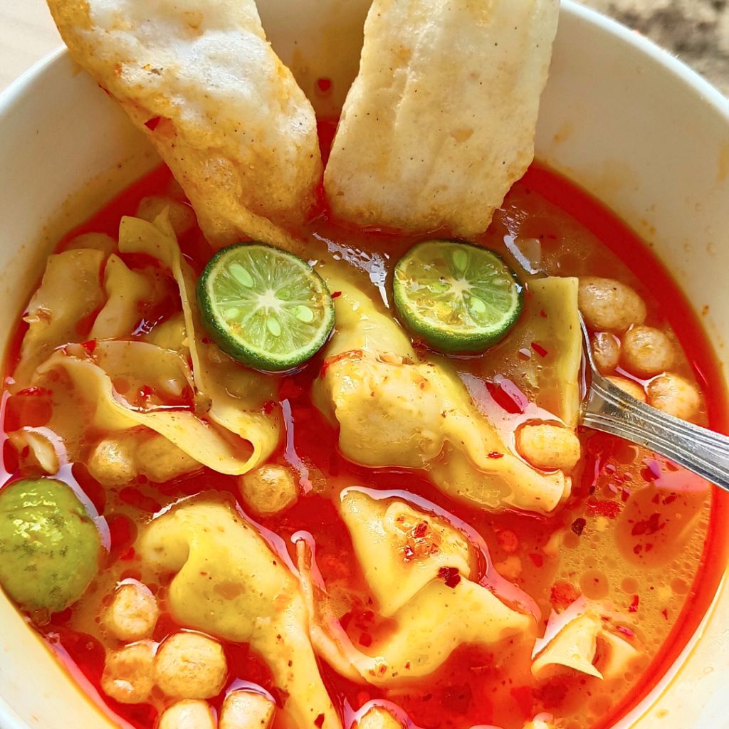 

Pangsit Chili Oil Kuah