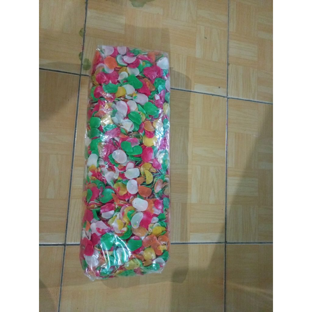 

Kerupuk Pelangi warna 1bal bisa COD
