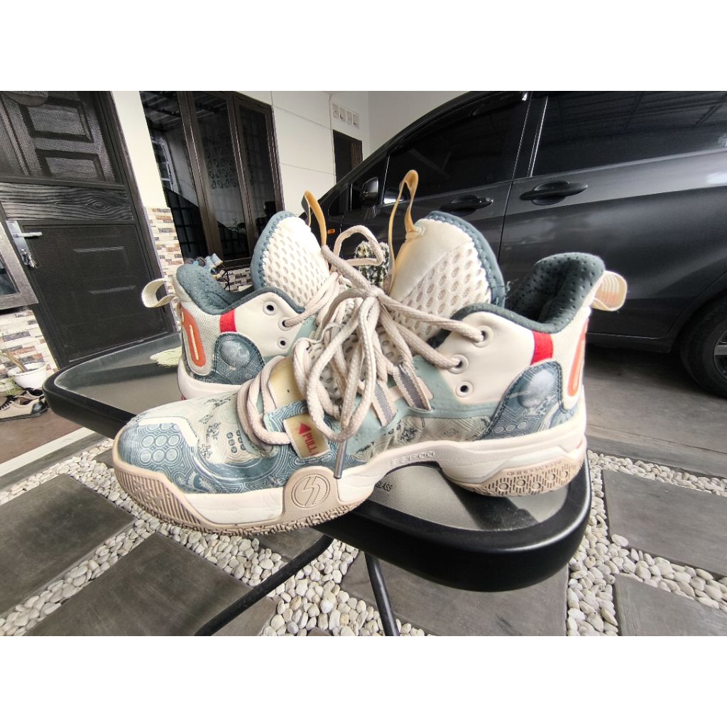 SEPATU BASKET 361 DEGREE ORI SECOND MULUS LIKE NEW