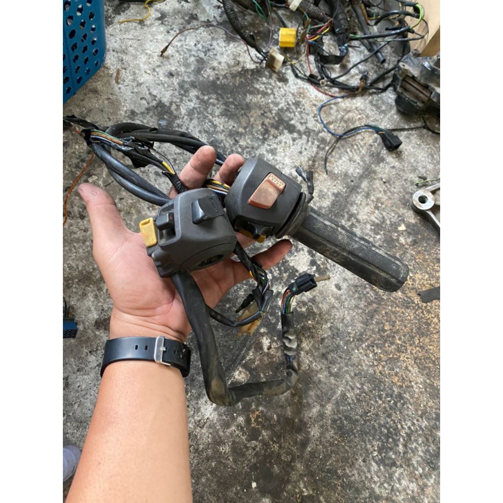 holder kanan kiri mp/tiger