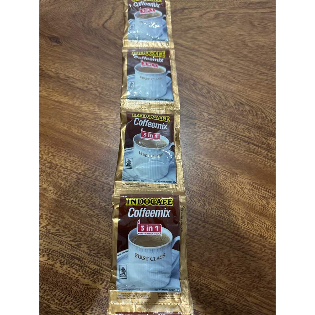 

INDOCAFE MIX 1 RENTENG 10 PCS
