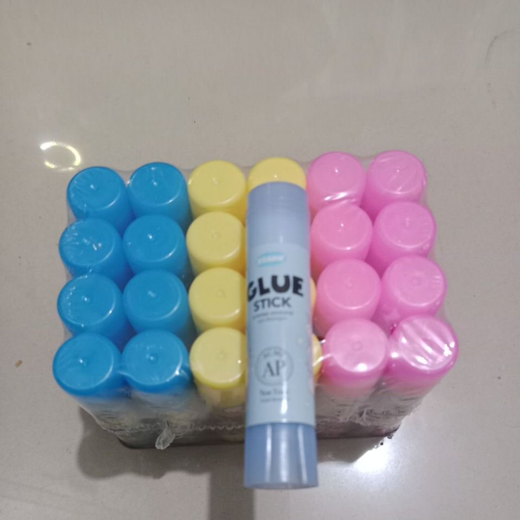

Glue Lem Stick Stark 10 Gram Kuda Poni Terbang Strong i