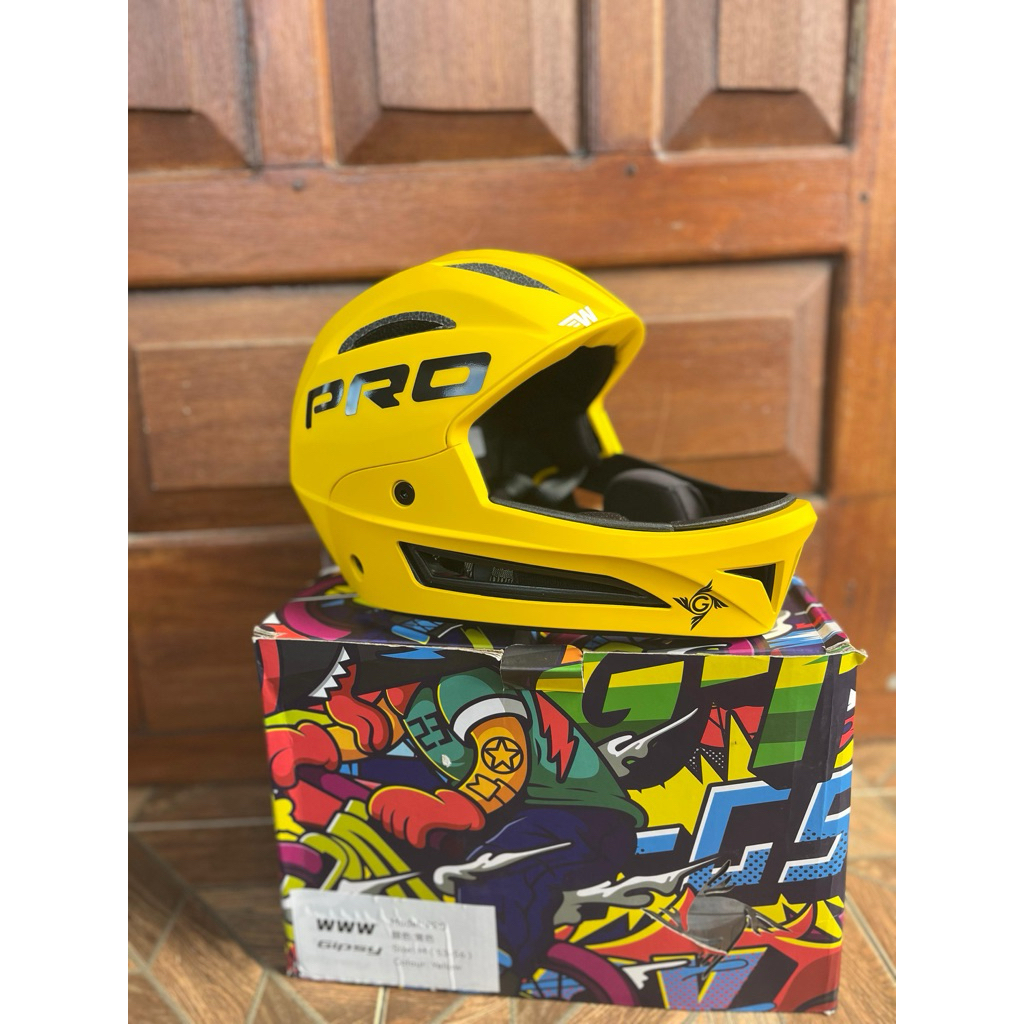 HELM PUSHBIKE helm gipsy pro kuning