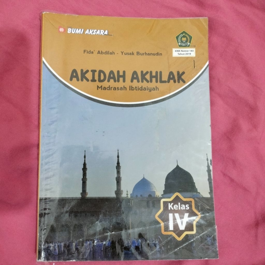 Buku Akidah Akhlak kelas 4 SD