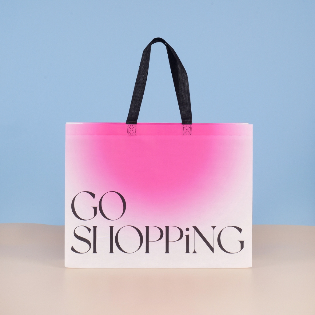 

【Ready Stok Kirim Cepat】Tas Spunbond/ Tas Souvenir/Tas Belanja/Tas Koper/Bingkisan Hadiah/Hampers/Goodie bag/ Utk Nikahan Acara Sekolah Ulang Tahun/Warna-warni/Berkualitas/Premium/Grosir/Murah/Bisa Sablon Nama/logo