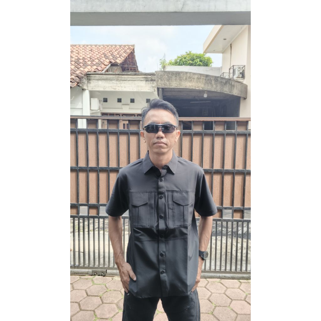 BAJU KEMEJA HITAM TACTICAL PRIA PASPAMPRES
