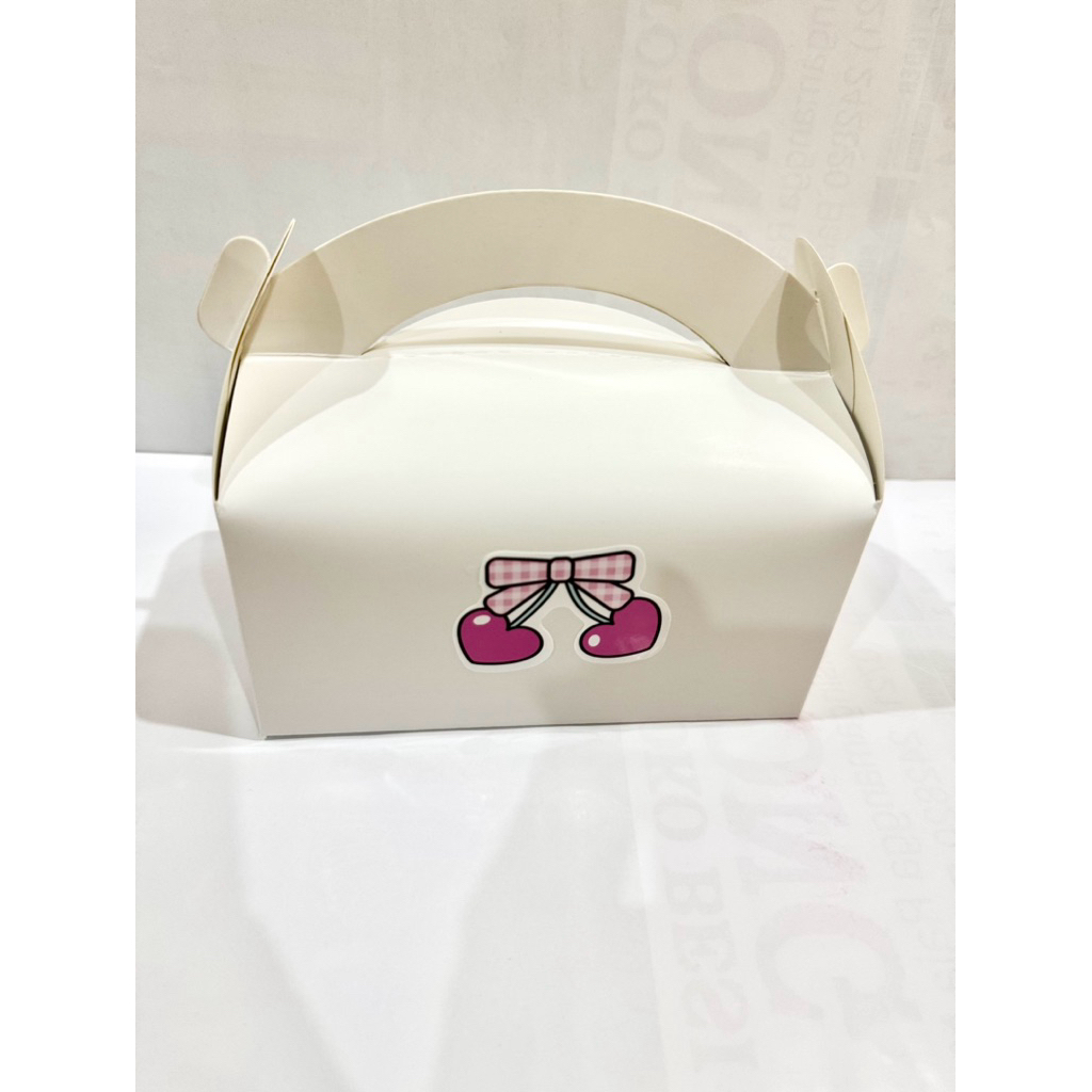 

Hampers Jajanan Nusantara / Kekinian – Cocok untuk Kado, Ucapan, atau Bingkisan Spesial!