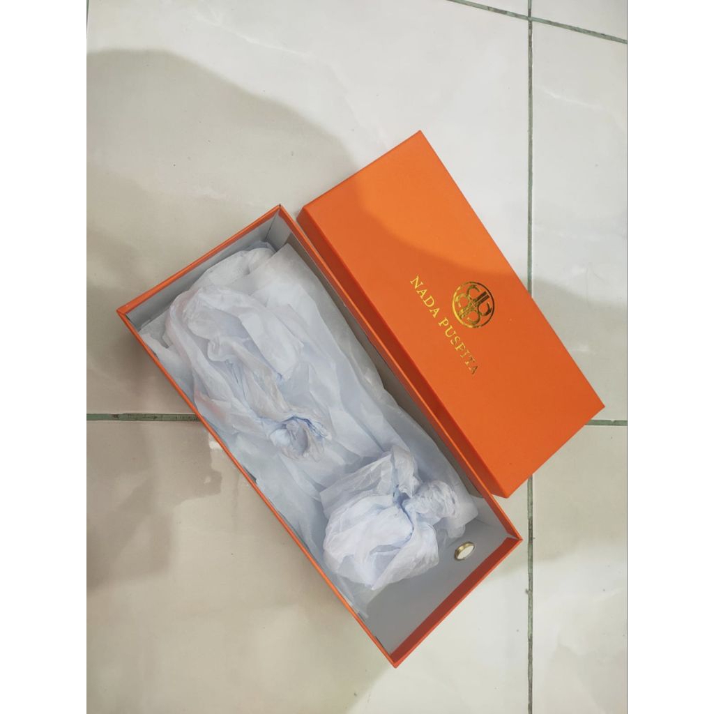 

BOX / KOTAK KOSONG NADA PUSPITA